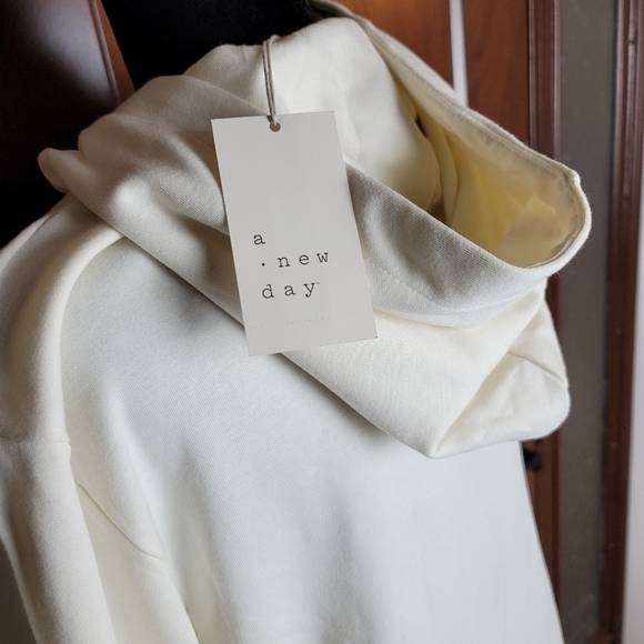 A New Day Hooded Pullover - Picture 2 of 16